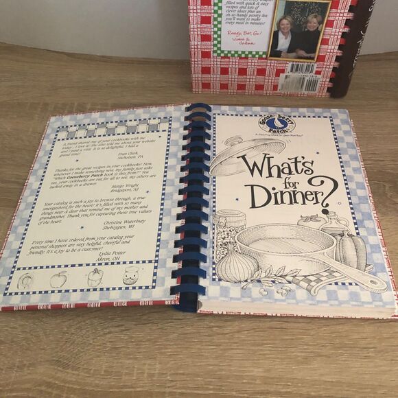 Gooseberry Patch Cookbooks Spiral Lot of 2 Meals in Minutes What’s For Dinner? - Picture 3 of 4
